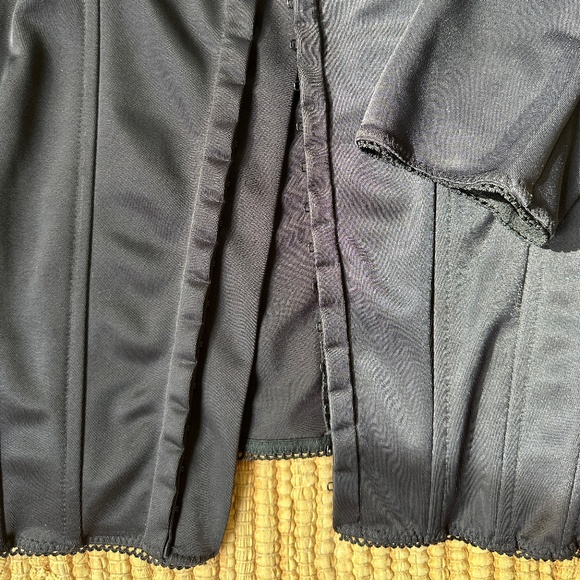 Marciano Corset-top with Boning Size L , Black 3/4 length sleeves - Picture 5 of 7